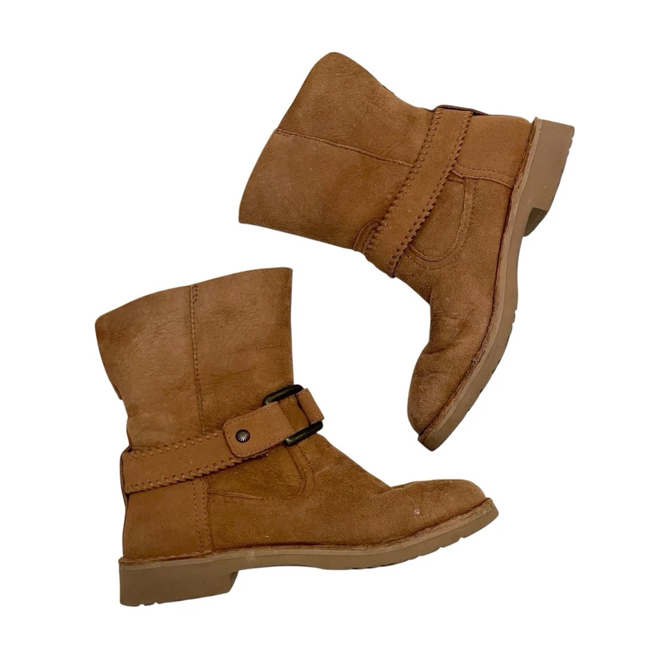 UGG Cedric Biker Suede Boots Women’s Sz 7 Chestnut Brown Leather Fashion Buckle - Image 4 of 4