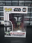 Funko Pop! Vinyl: Star Wars - The Mandalorian with the Child #402