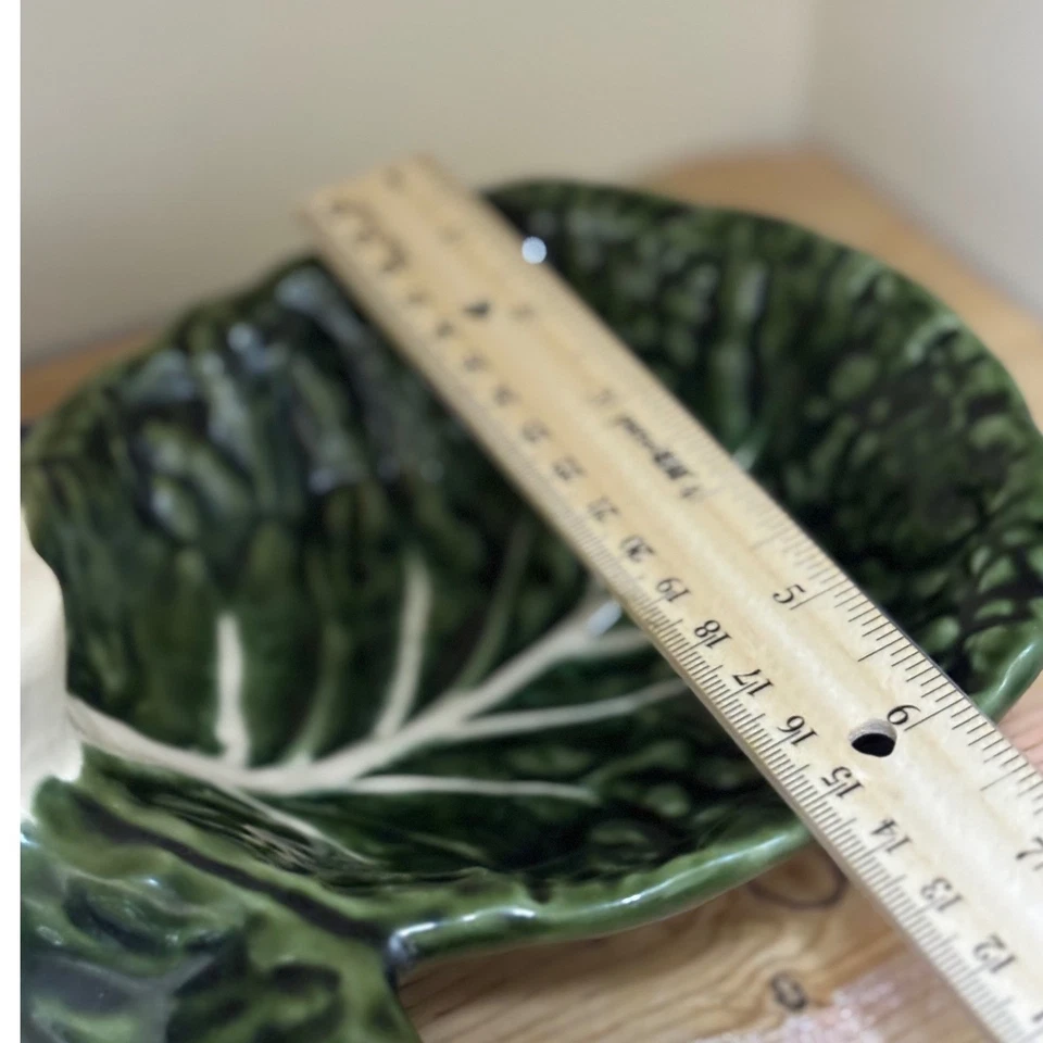 OLFAIRE PORTUGAL CABBAGE  3-Part Divided Majolica vintage serving dish Beautiful - Image 4 of 4