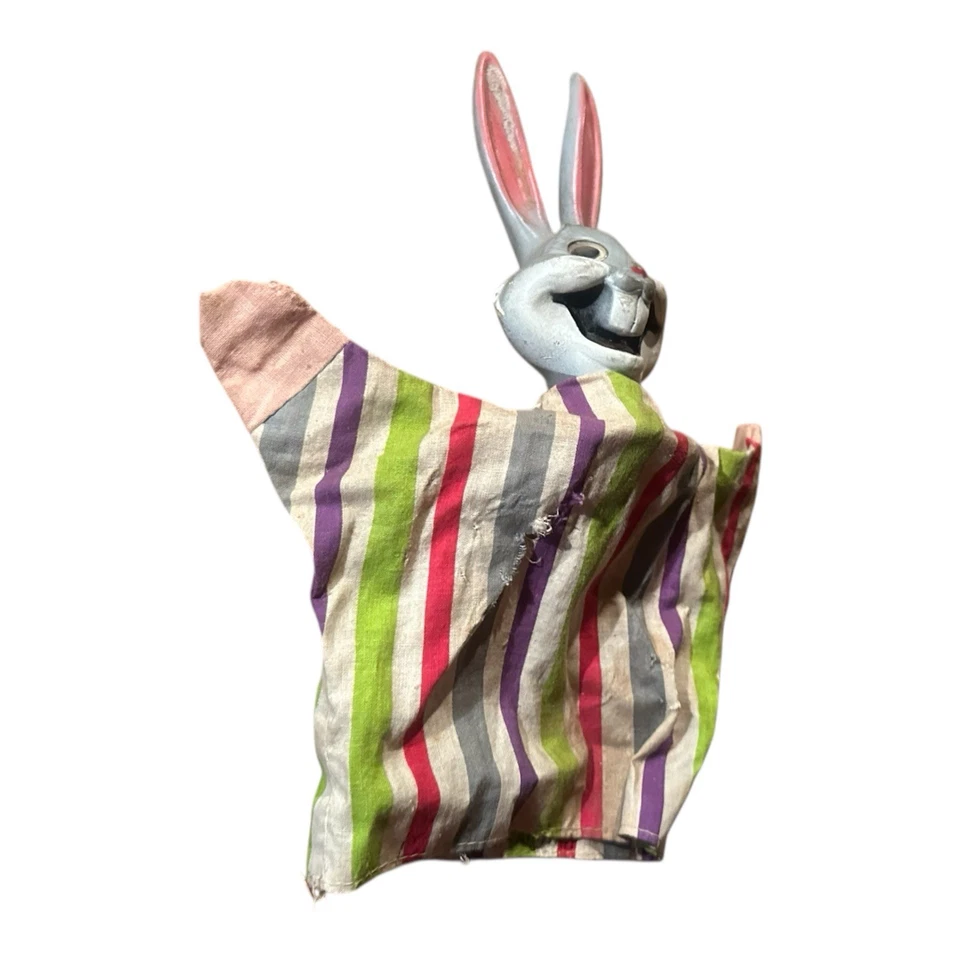Marioneta de mano con cabeza de goma Knockoff Bugs Bunny de colección de los años 50 tela a rayas de Japón Foto 3 de 4