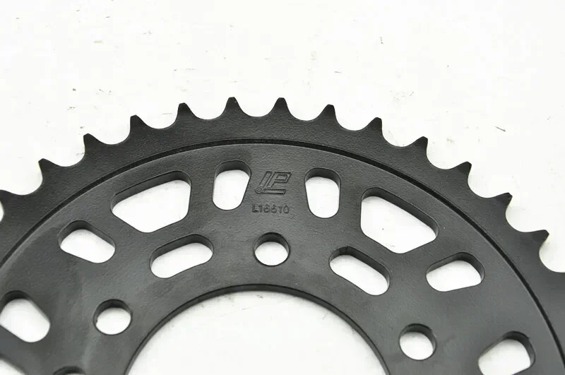 525 40T Rear Sprocket For Kawasaki ZZ-R600 05-08 NINJA ZX-6R 525 40T Rear Sprocket For Kawasaki ZZ-R600 05-08 NINJA ZX-6R
