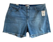 Levi Strauss Signature Woman's Denim Shorts Med Wash Women  s Plus Size 24 NWT