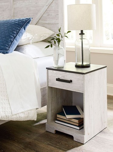 Signature Design by Ashley Shawburn One Drawer Night Stand, White/Dark Charcoal