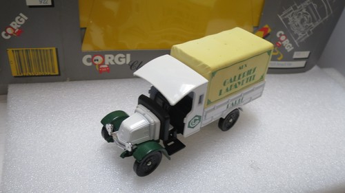 CORGI CLASSIC 1/43 1926 RENAULT VAN AUX GALERIES LAFAYETTE MADE IN GB #922 B - Bild 3 von 4