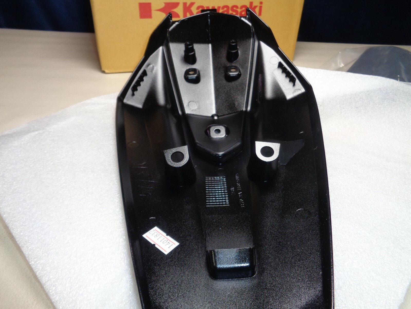 GENUINE ,KAWASAKI, NINJA 400/ Z400, 20182022, Seat Cowl Metallic