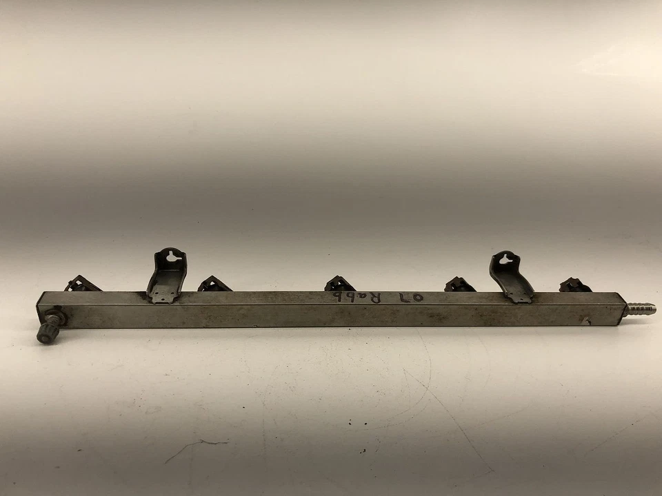 06-09 VOLKSWAGEN RABBIT 2.5L L5 MOTOR A GASOLINA TRILHO DE COMBUSTÍVEL TUBO RAMPA FABRICANTE DE EQUIPAMENTO ORIGINAL - Imagem 4 de 4