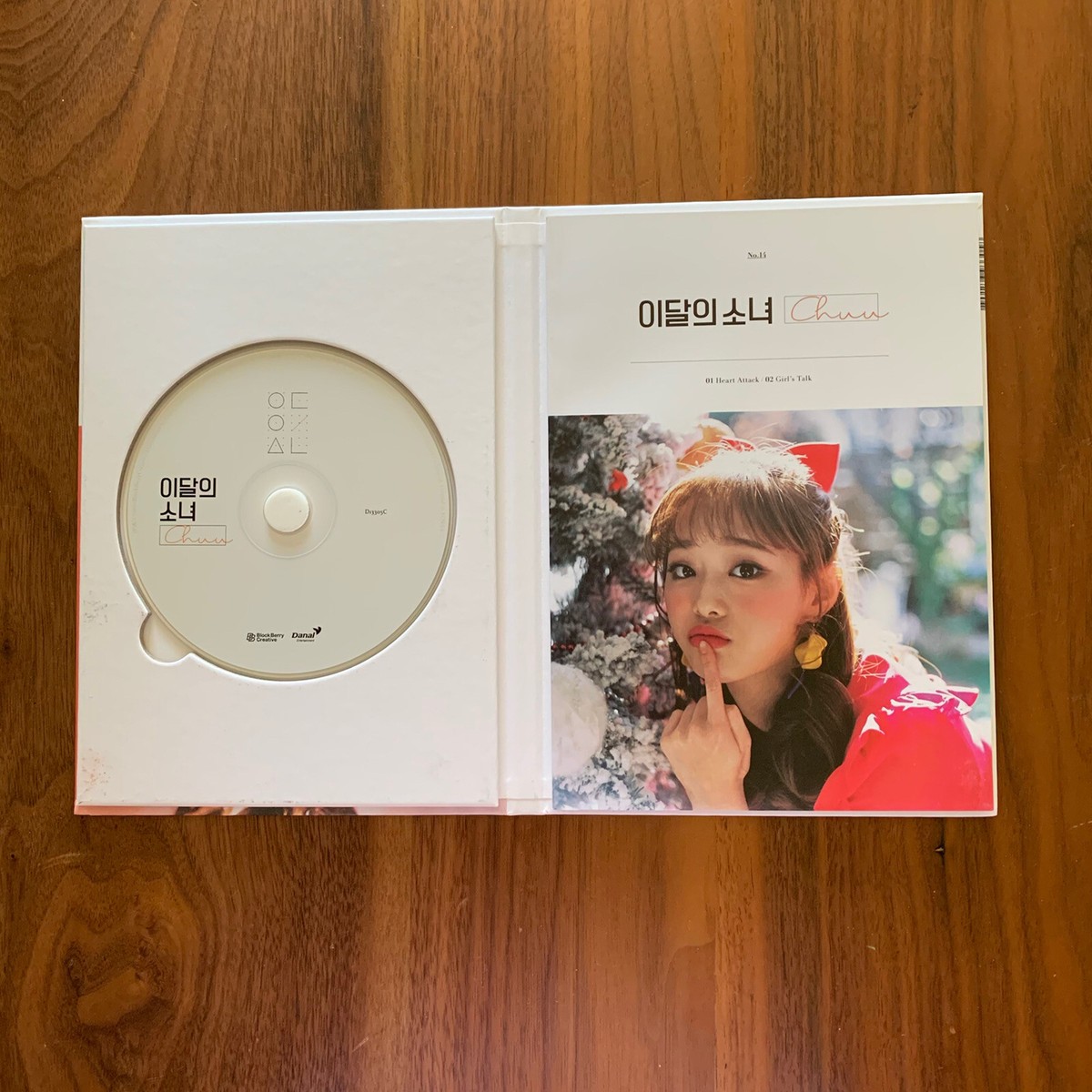 Chuu Solowy album Heart Attack Loona Reprint (w zestawie z