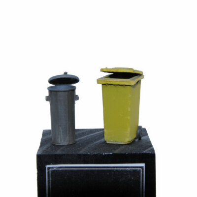 HD Models 1/35 Waste Bins (2 buckets)