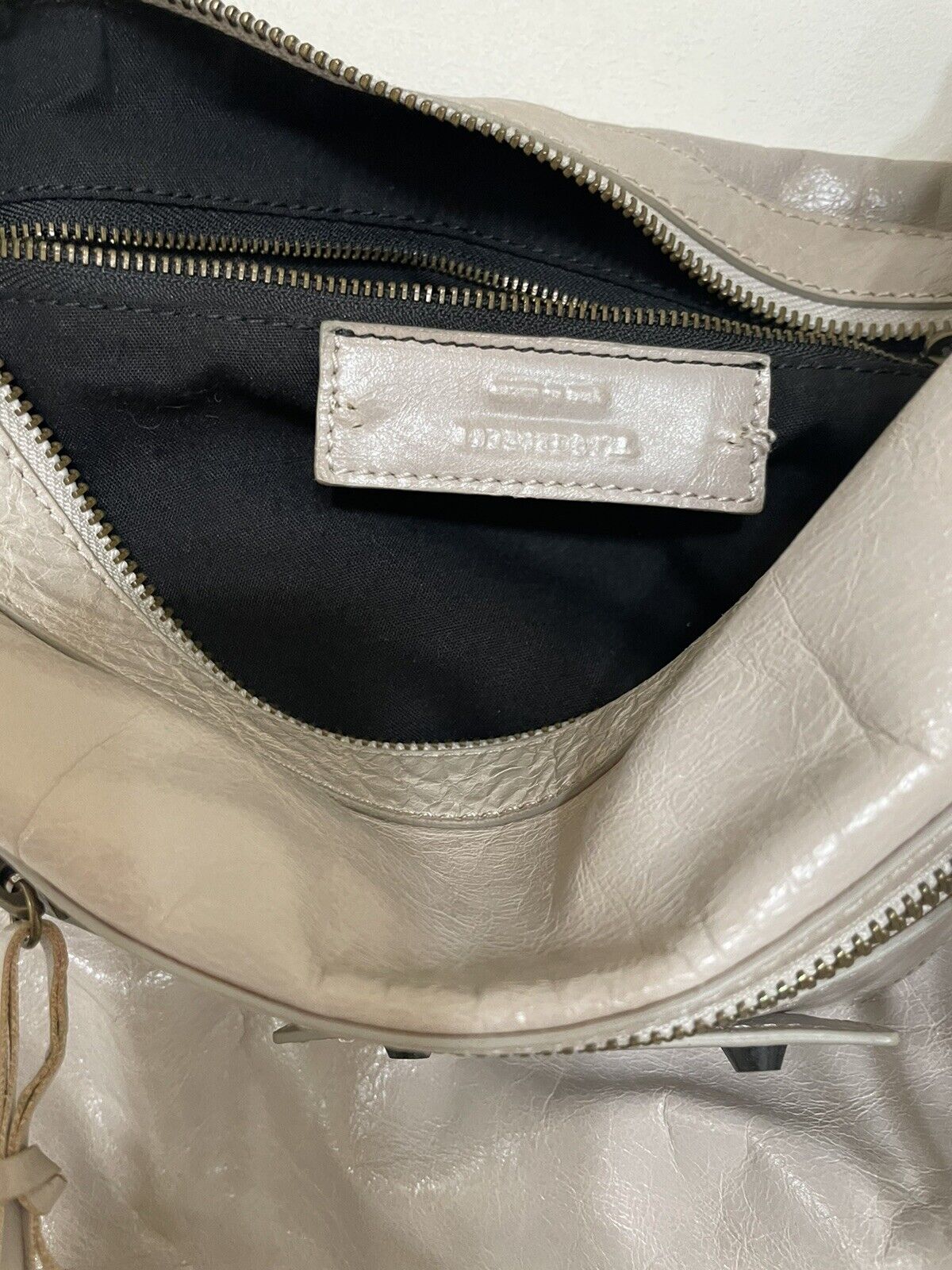 BALENCIAGA Classic Shoulder Bag