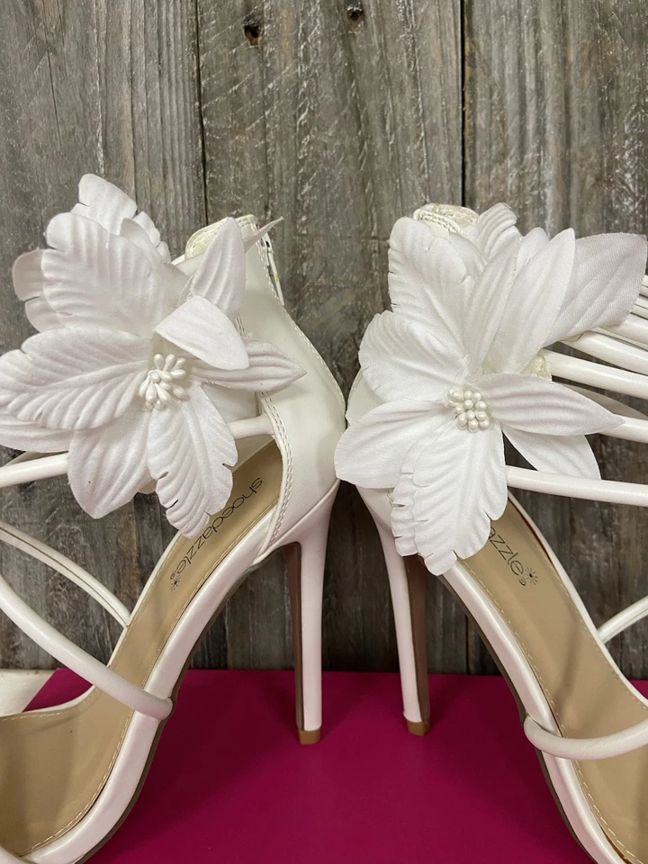 Zapatos de vestir de tacón alto con tiras florales Camilla talla 8 Foto 2 de 4