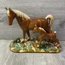 ROYAL HAEGER R451 USA HORSE & COLT PONY FIGURINE POTTERY 1950'S Read Disc.