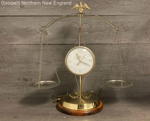 Vintage United Scales of Justice Electric Table Clock Tested