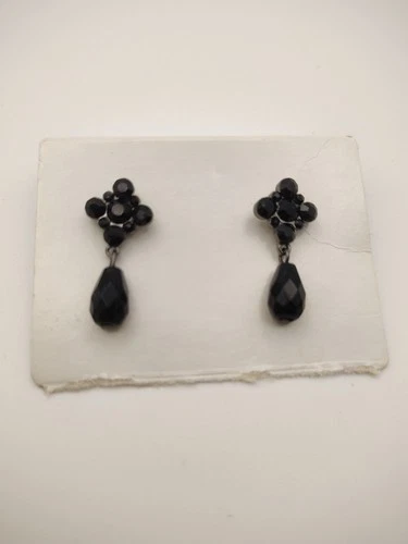 Vintage Costume Jewelry Black Bead Cluster With Dangle Earrings