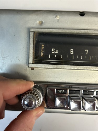 1949 1950 Chrysler Classic tube Radio Dodge MoPar Plymouth Chrysler De Soto 805 - Picture 15 of 24