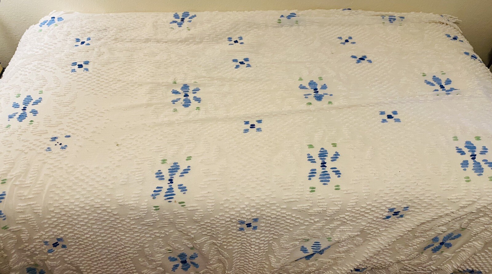 Vintage JC PENNEY Chenille Bedspread102"x110" Rope FringeBlue FloralRescue Me eBay