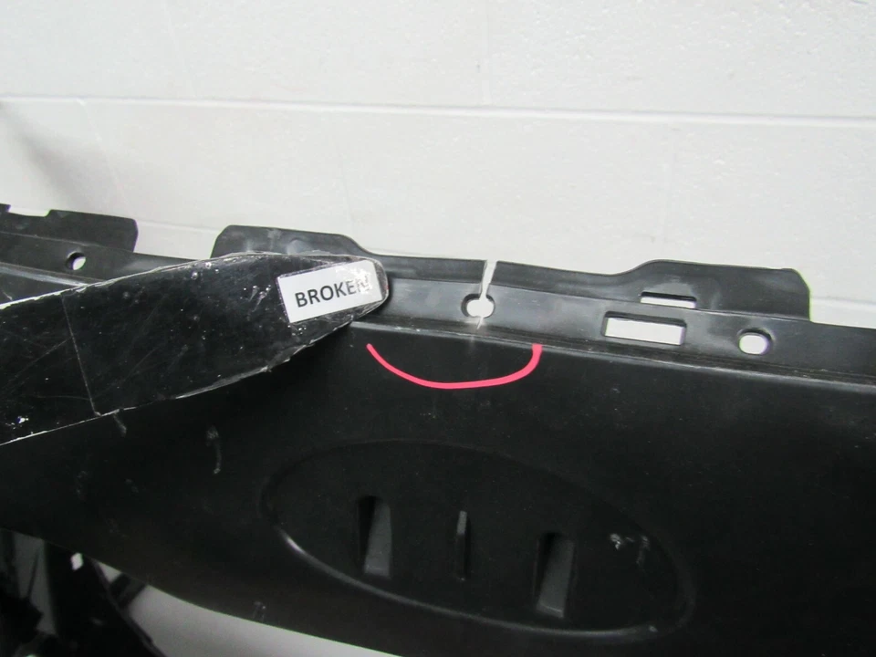 2017 2018 2019 KIA SPORTAGE FRONT BUMPER COVER OEM Foto 4 de 4