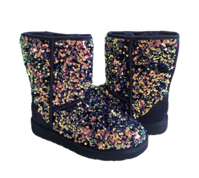 SALE【キラキラ♪】UGG Classic Short Chunky Sequin ブーツ UGG CLASSIC SHORT STELLAR SEQUIN MEDALLION SPARKLES BOOTS US