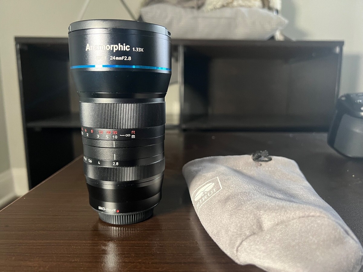 15185 ほぼ新品 SIRUI 24mm F2.8 Anamorphic SIRUI 24mm F2.8 1.33x APS-C Lens | Anamorphic Lens - SIRUI