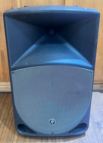 Mackie TH-15A Thump Series 15" 2-Way Powered PA Speaker