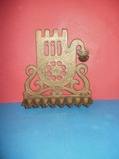 Ancienne Menorah Hanoukka en laiton, lampe à pétrole Menorah murale du Maroc ...