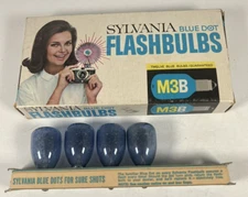 Vintage Sylvania Blue Doy M3B Flashbulbs - Partial Box ONLY 4 Bulbs in Box NOS