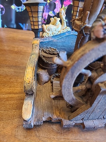 Pirates Of The Caribbean Jack Sparrow On The Black Pearl Hampton Bay Table Lamp - Picture 3 of 14