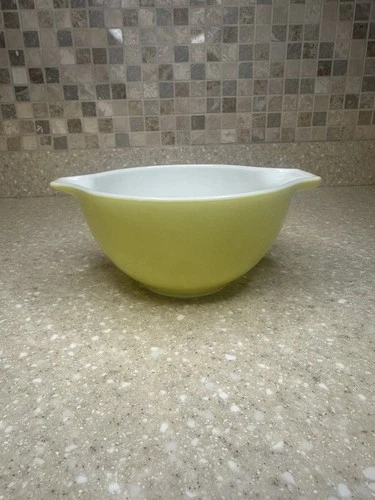 Vintage Pyrex #441 Yellow Verde Cinderella Bowl