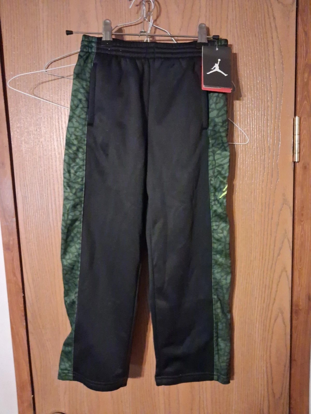 WITH TAGS Jordan Jumpman Therma-Fit Gray yellow Signature Sweatpant Size 6