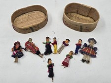 9 Vintage 1970s Handcrafted Guatemalan Trouble / Worry Dolls in Balsa Wood Box