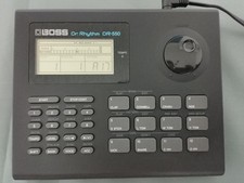 Boss DR-550 Dr Rhythm Drum Machine MIDI getestet funktionierende Tasten gut