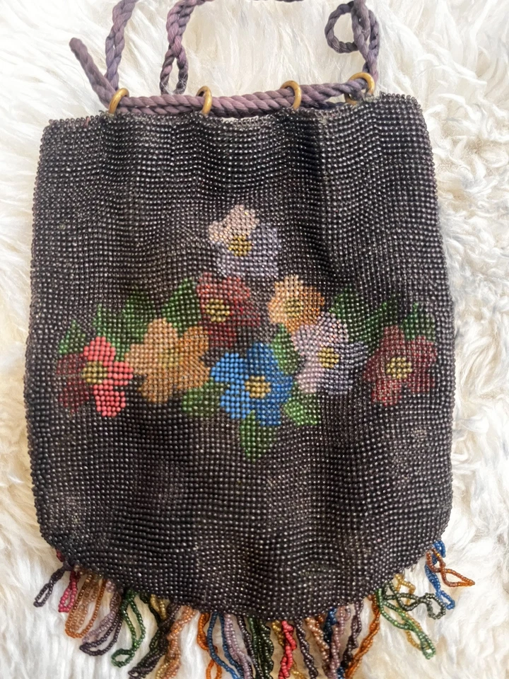 ANTIGA BOLSA VITORIANA MICRO FRISADA CINCH SACK BOLSA FLORAL Borlas Multicoloridas - Imagem 2 de 4