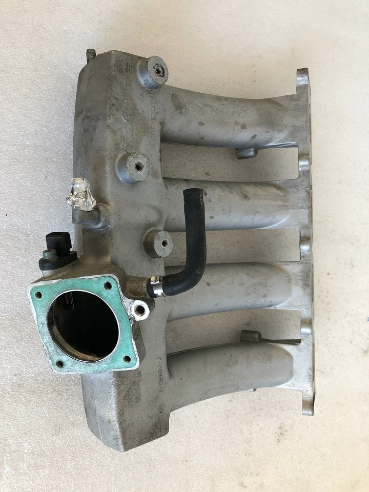 VOLKSWAGEN PASSAT 2003-2005 colector de admisión conjunto de motor tracción delantera 1,8 L vagón OEM Foto 3 de 4