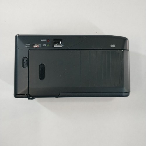 Yashica Kyocera Impression 35mm Point & Shoot Film Camera + Owners Manual & Case - Picture 9 of 17