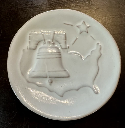 Vintage Frankoma Pottery Christmas Card 1976 Liberty Bell and US Shape 3" Round