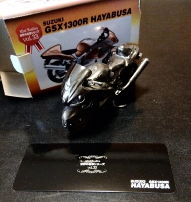 Mini Replica Vol.33 SUZUKI GSX 1300R HAYABUSA World Famous Cars