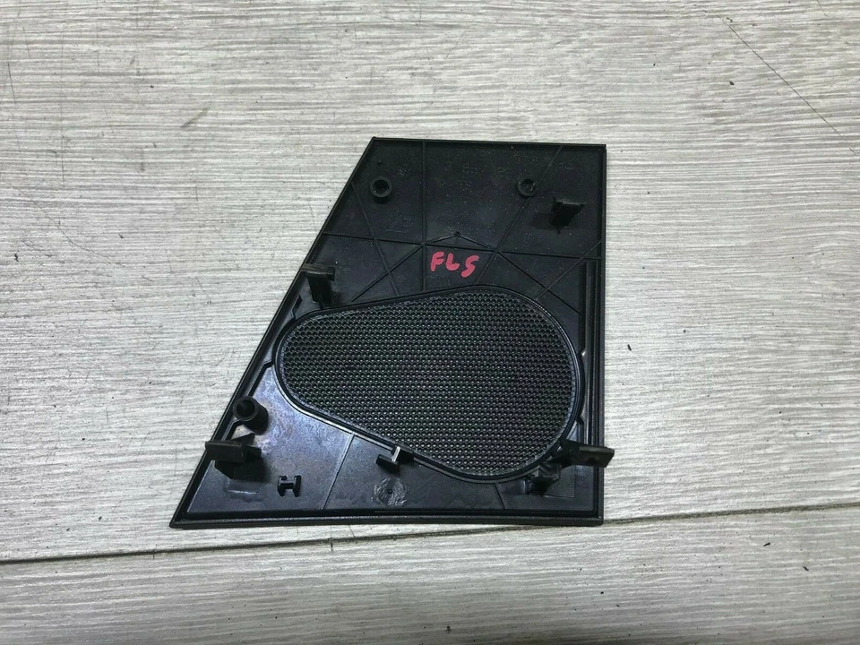 SEAT ALHAMBRA 2007 5DR FRONT LEFT SIDE SPEAKER GRILLE GRILL COVER 7M3857227A - Image 2 of 3