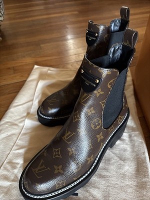 Louis Vuitton Womens Boots