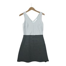 Loft Two Tone Striped Sleeveless V-neck Dress size 6 Black/White