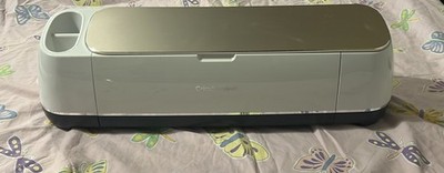 Cricut Maker CXPL301A Champagne Bluetooth Smart Cutting Machine Cricut w/cord