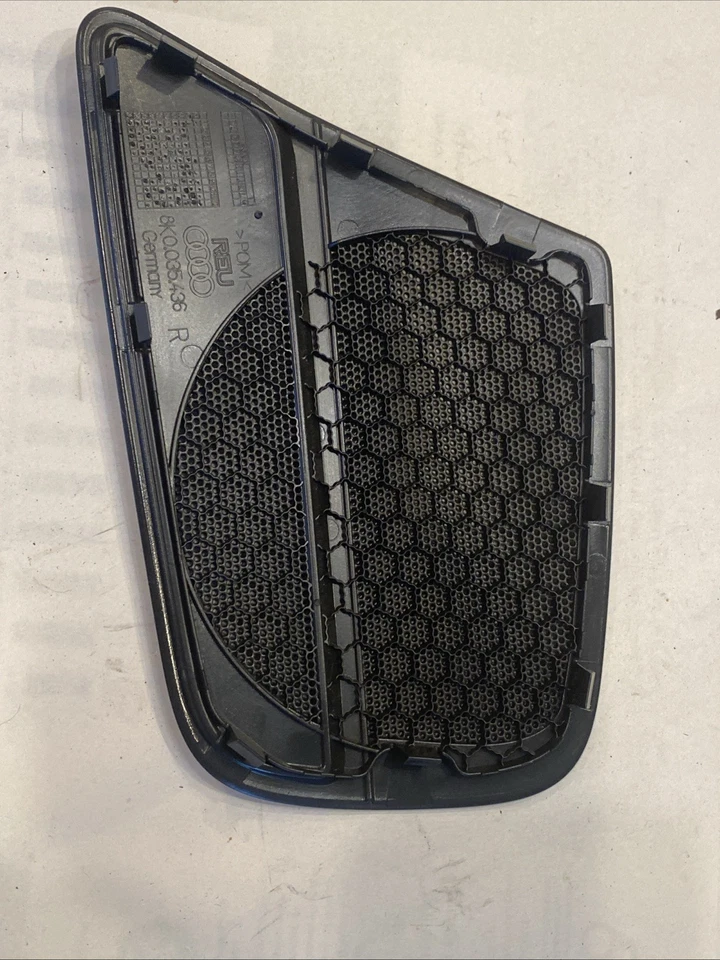 AUDI A4 A4 ALLROAD 2013-2016 - Cubierta/rejilla de altavoz puerta trasera derecha 8K0035436 Foto 2 de 3