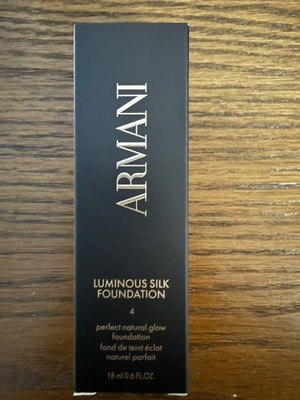 Giorgio Armani Mini Luminous Silk  Foundation Shade 4 NIB 