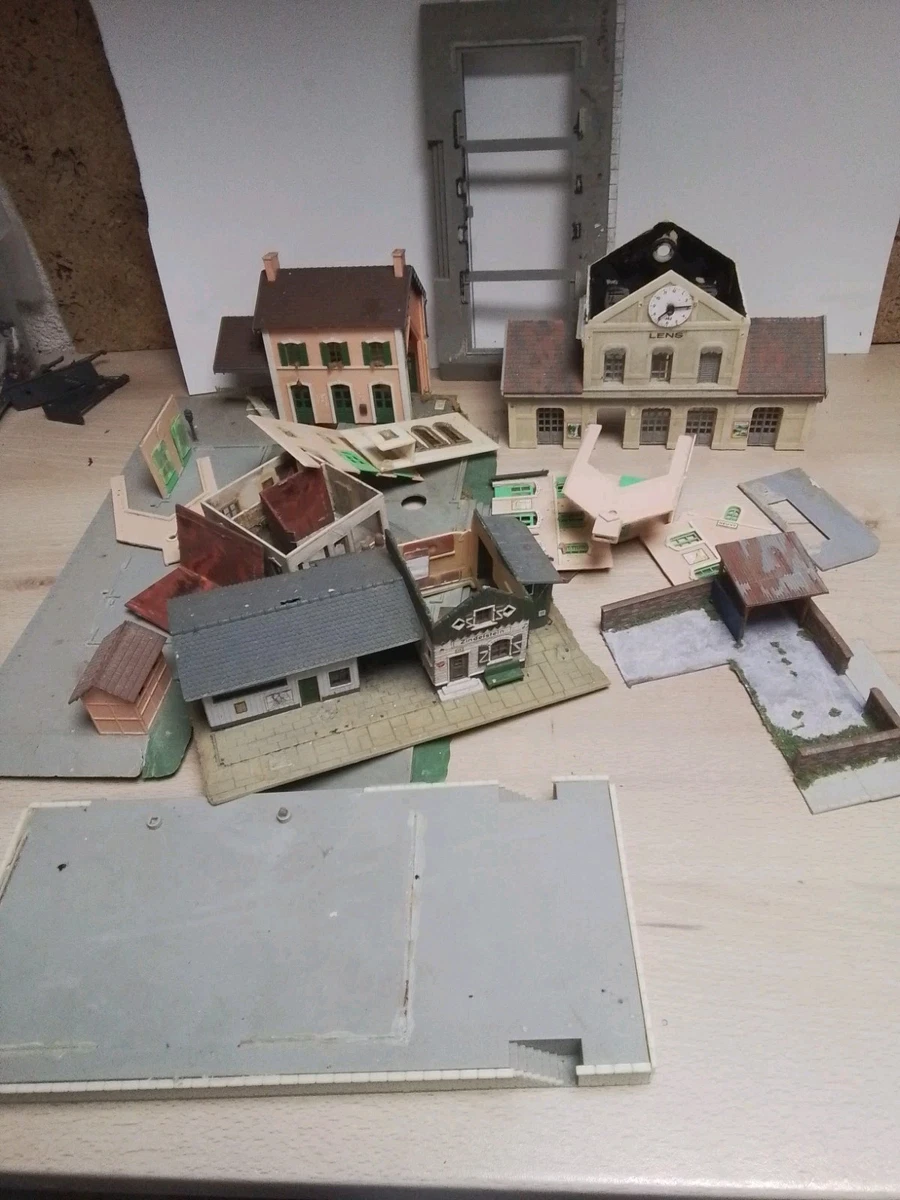 LOT HO 2 maquettes Faller, non montées, en boite EUR 9,99 - FR