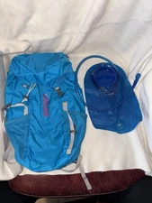 Camelback Hydration Arête 18 Backpack - Electric Blue with Berry / Neon Green