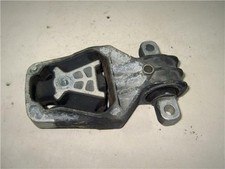 Support moteur Mercedes 208