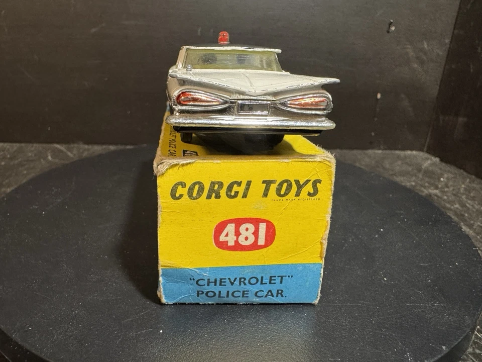 Corgi Model Club Toys 481. Chevrolet Polizeiauto In OVP - Bild 4 von 4