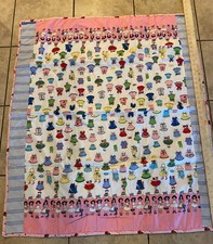 Little Girls/Dresses Print Quilt 42 x 37