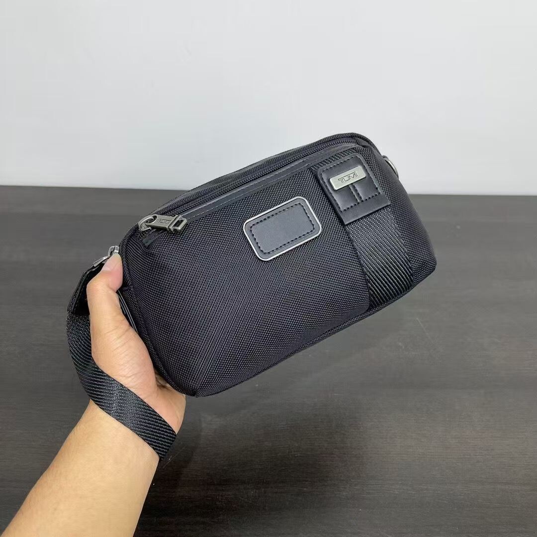 TUMI ALPHA BRAVO COMPASS CROSSBODY Shoulder bag Black Outlet