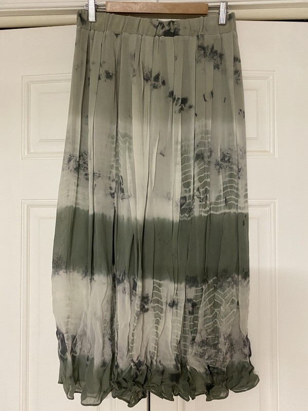ZARA Green TIE DYE SKIRT Elastic Waist Size M With Slits