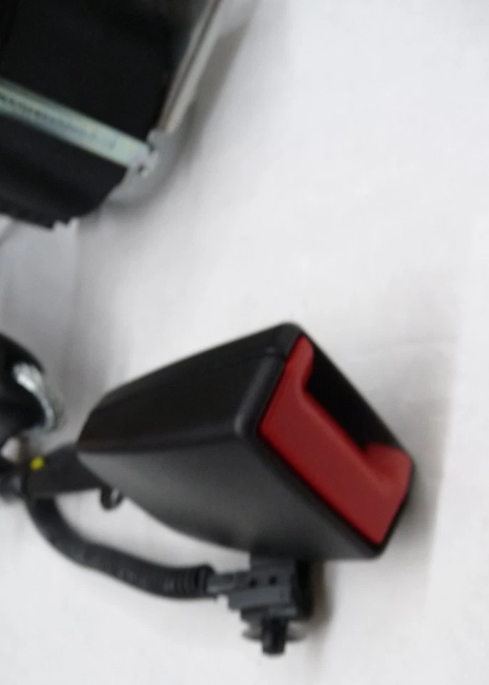 Cinturón de seguridad trasero Mercedes Benz W222 S550 S560 2014-2020 A2228602885 9C94 OEM A1 Foto 2 de 4