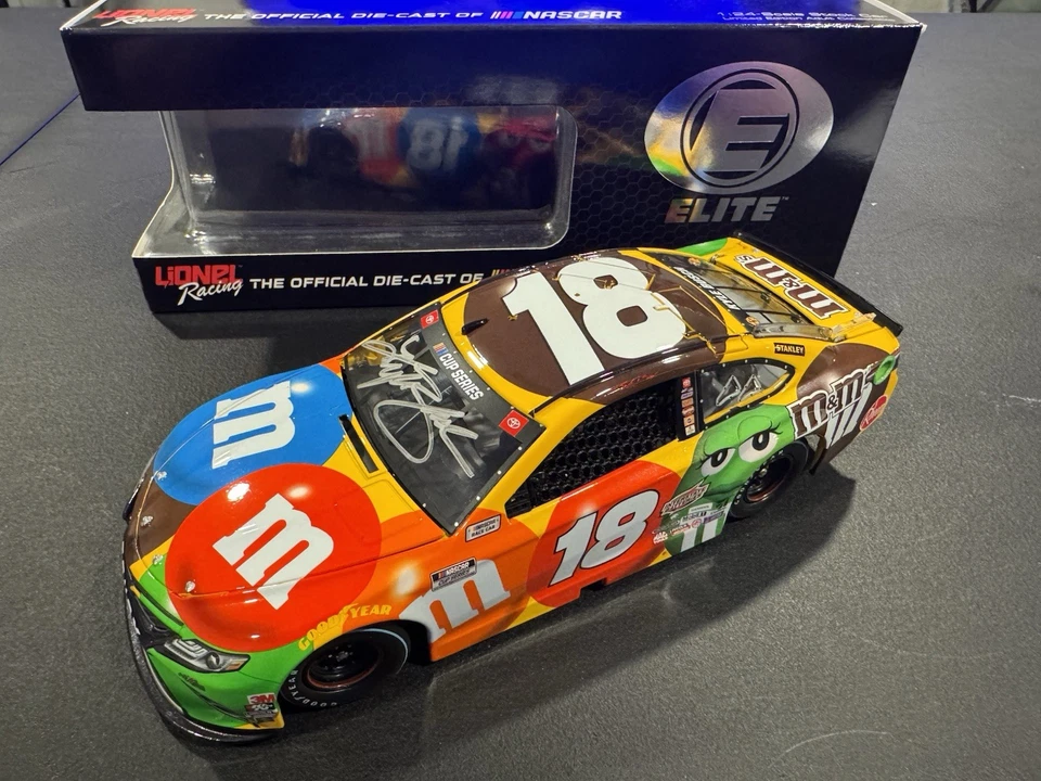 Kyle Busch #18 2020 autografiado M&Ms Darlington Elite 1/24 NASCAR diecast Foto 4 de 4